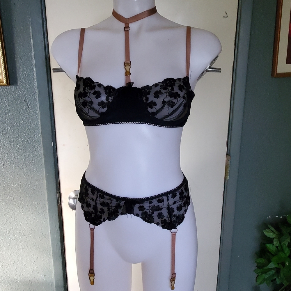 Lingerie set